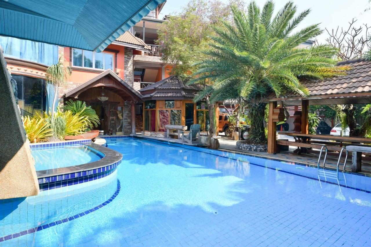Oyo 549 Maesri Resort Pattaya Buitenkant foto