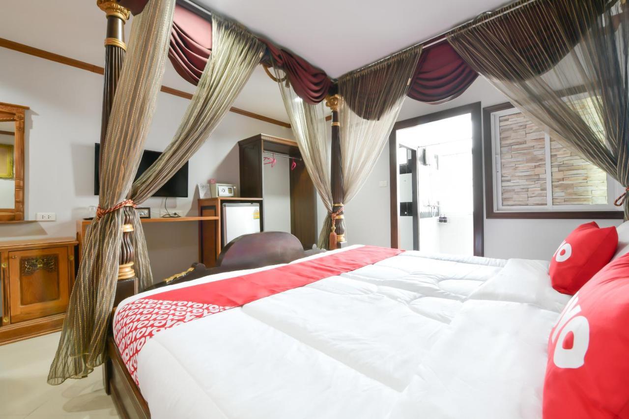 Oyo 549 Maesri Resort Pattaya Buitenkant foto